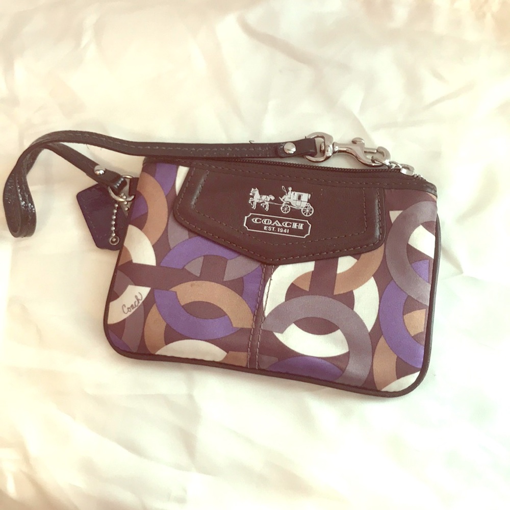 Coach Wallet Wristlet💜